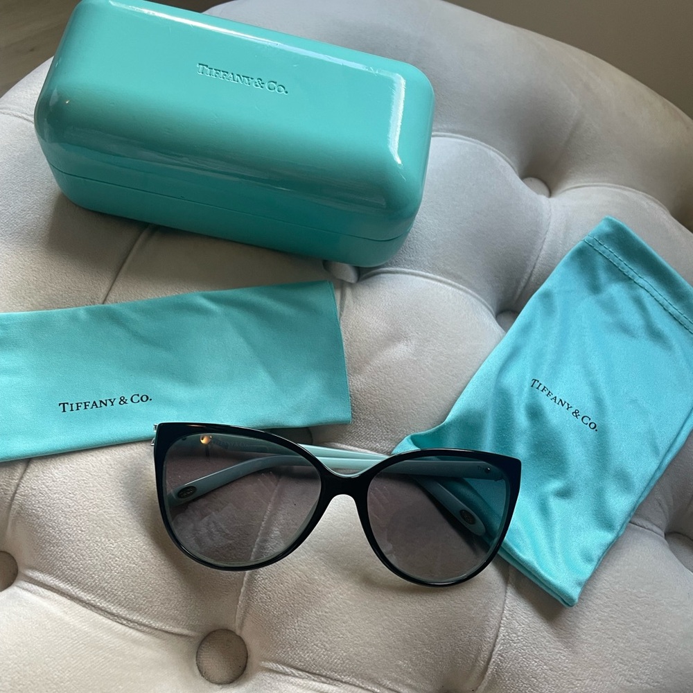 Authentic Tiffany Sunglasses 🩵
